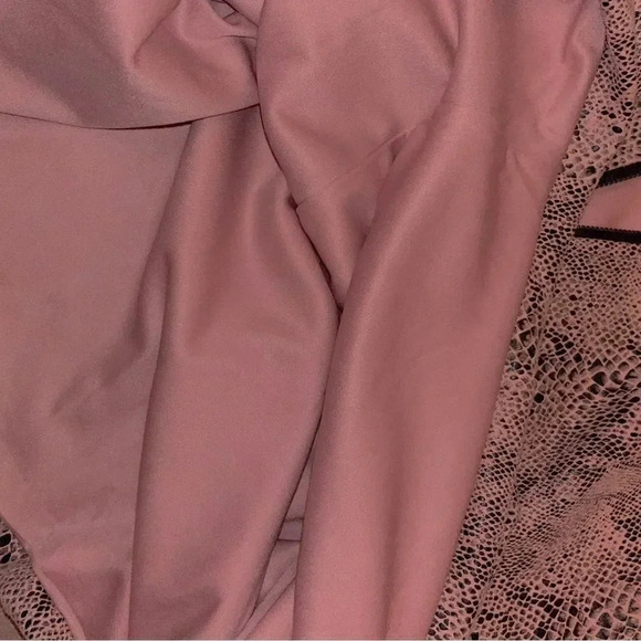 M.N.I LOS ANGELES LINED FAUX SUEDE SNAKESKIN MINI SKIRT BLUSH AND BLACK SIZE M - Picture 5 of 12